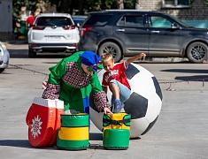 В Благовещенске прошёл семейный праздник «Город счастливых детей»