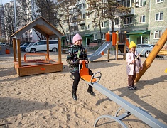 В центре Благовещенска преобразили ещё одну территорию, благоустроенную по программе «1000 дворов» 