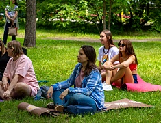 В Городском парке прошел фестиваль йоги