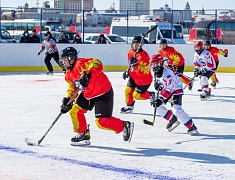 Соревнования по хоккею в рамках Международного российско-китайского фестиваля зимних видов спорта