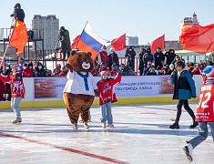 Соревнования по хоккею в рамках Международного российско-китайского фестиваля зимних видов спорта