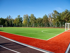 Мэр Благовещенска Олег Имамеев проверил готовность «умной» спортплощадки в Моховой Пади