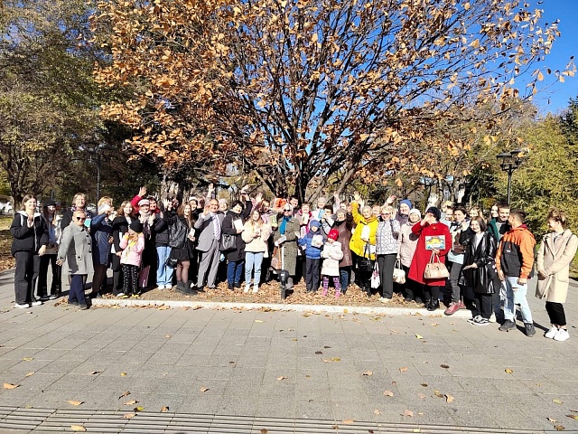 В Благовещенске под Пушкинским дубом прочли стихи Солнца русской поэзии