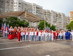 Вместе мы – Россия: праздничный концерт прошел в Благовещенске 