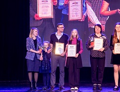 Более сорока одарённых детей получили премию мэра Благовещенска