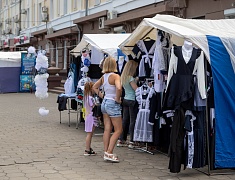 В Благовещенске открылась школьная ярмарка