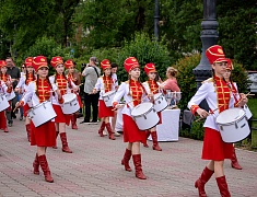 По Благовещенску прошел «Парад семей»