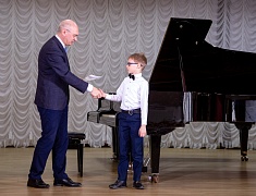 В Центральной детской школе искусств подвели итоги l Дальневосточного музыкального конкурса им. Марии Кнауф-Каминской в номинации «Фортепиано»