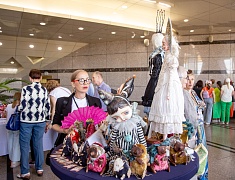 В Благовещенске впервые прошел Бал кукол