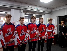 В спортивной школе №3 Благовещенска открыли уголок памяти Героя России Владимира Барахтенко