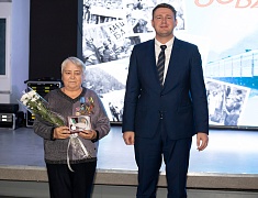 42 медали в честь юбилея Байкало-Амурской магистрали вручили благовещенцам