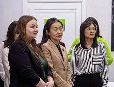 Женская делегация района Айгунь города Хэйхэ в Благовещенске