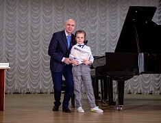 В Центральной детской школе искусств подвели итоги l Дальневосточного музыкального конкурса им. Марии Кнауф-Каминской в номинации «Фортепиано»