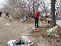 «Город берегу»: жители Благовещенска массово вышли на субботник