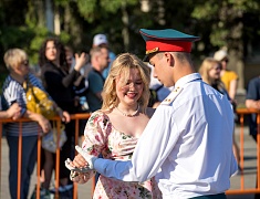 Бал цветов и Семейный бал украсили Благовещенск