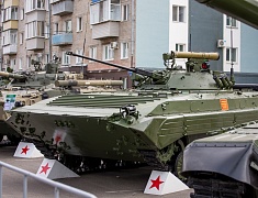 Выставка военной техники ДВОКУ в честь Дня Победы