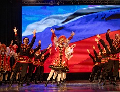 Хореографический ансамбль «Ровесники» отметил 59-летие ярким концертом