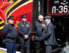 На железнодорожный вокзал амурской столицы прибыл ретропоезд "Победа"