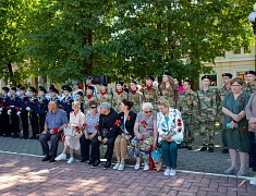 Цветы в память о подвиге советских солдат возложили в Благовещенске