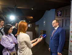 Мэр города Олег Имамеев подписал концессионное соглашение с инвестором на строительство новой школы на 1200 мест