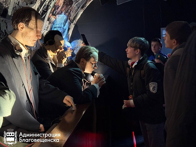 За 30 минут — через все 1418 дней войны: «Поезд Победы» собрал в Благовещенске более 1200 посетителей 