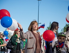 Парад семей и трудовых династий в честь празднования дня рождения Благовещенска