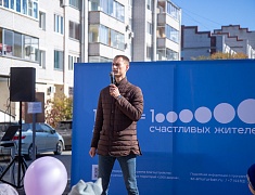 В Благовещенске открыли ещё 3 обновлённые детские площадки