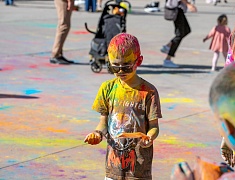 В Благовещенске прошёл семейный праздник «Город счастливых детей»