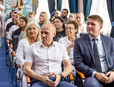 В Благовещенске работников торговли отметили Почетными грамотами