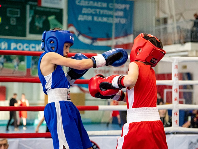 В Благовещенске боксеров объединили состязания в память о погибшем капитане милиции