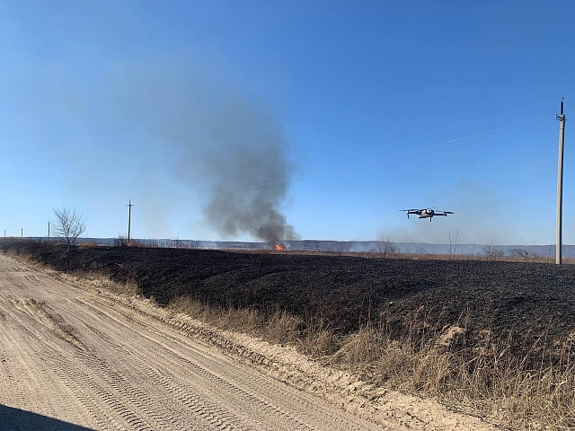 Запрет на разведение костров, штрафы до миллиона и ограничение посещения лесов: в Благовещенске наступил пожароопасный сезон