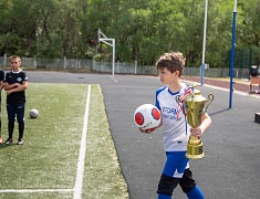 На базе стадиона гимназии №1 стартовали «Футбольные каникулы»