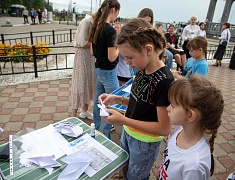В Благовещенске прошла акция, посвященная Дню памяти детей-жертв войны в Донбассе