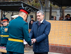 Мэр Благовещенска Олег Имамеев поздравил выпускников ДВОКУ с окончанием учебы