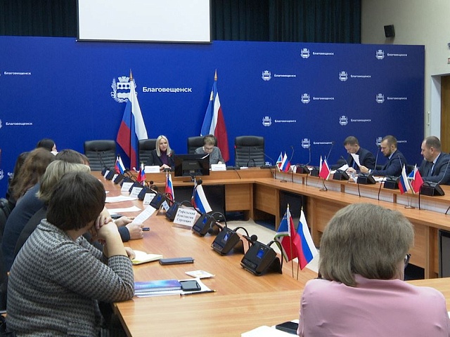 Неспецифическая профилактика и вакцинация: в Благовещенске обсудили меры борьбы с сезонными заболеваниями