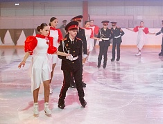Ледовое шоу «Вальс Победы»