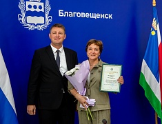 Благовещенск чествует работников торговли