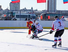 Соревнования по хоккею в рамках Международного российско-китайского фестиваля зимних видов спорта