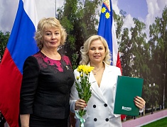  В Благовещенске чествовали работников бытового обслуживания населения