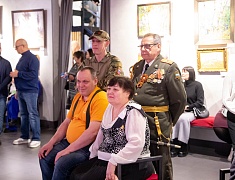  В Благовещенске впервые прошел вечер встречи семей участников СВО и меценатов