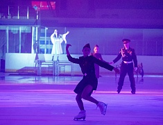 Ледовое шоу «Вальс Победы»