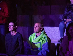 С днём рождения Благовещенск поздравили солист музыкального театра «Геликон-опера» Дмитрий Янковский и оркестр «АмурДжазБэнд»