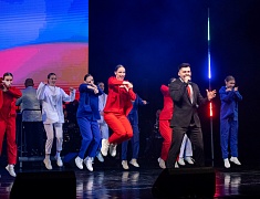 В общественно-культурном центре прошёл общегородской концерт, посвящённый Дню защитника Отечества