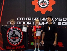 В Благовещенске прошёл открытый кубок города по спортивной борьбе на призы спортивно-патриотического клуба «Машина»