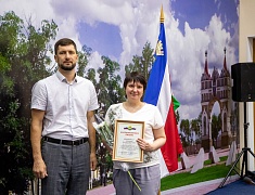 Накануне Дня работника торговли в Благовещенске чествовали руководителей, продавцов, менеджеров и официантов