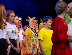 Финальный этап IX Международного фестиваля «Детство на Амуре», который завершился гала-концертом, состоялся в Благовещенске