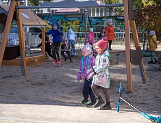 В Благовещенске открыли ещё 3 обновлённые детские площадки