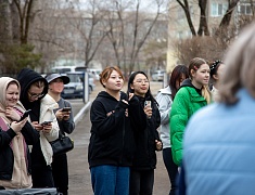 «Город берегу»: жители Благовещенска массово вышли на субботник