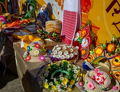 Благовещенцы проводили зиму блинами и хороводами