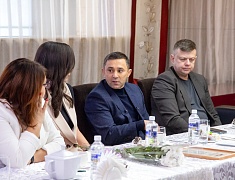 Мэр Благовещенска Олег Имамеев поздравил СМИ с Днем печати